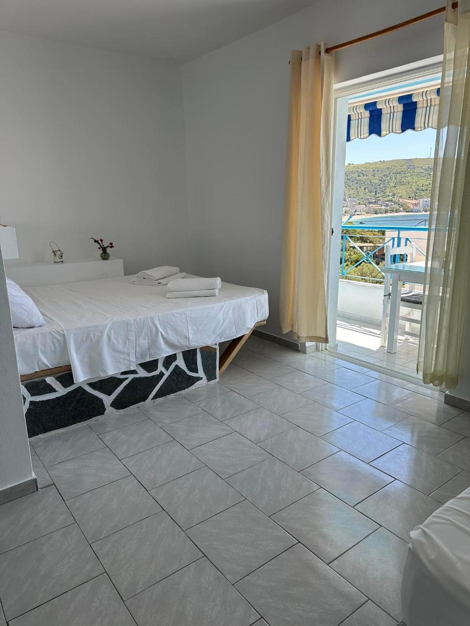 In Himaras Heart Hotel Exteriör bild